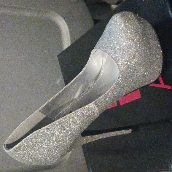 Bnib Alba heels - Picture 1 of 3